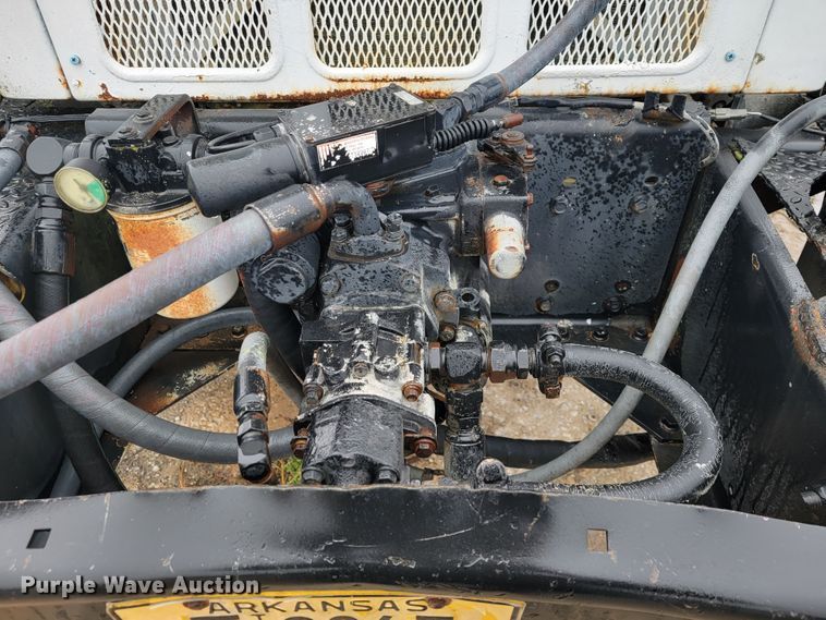 image for item JE9986 1985 International F5070 tow truck