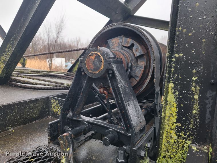 image for item JE9986 1985 International F5070 tow truck