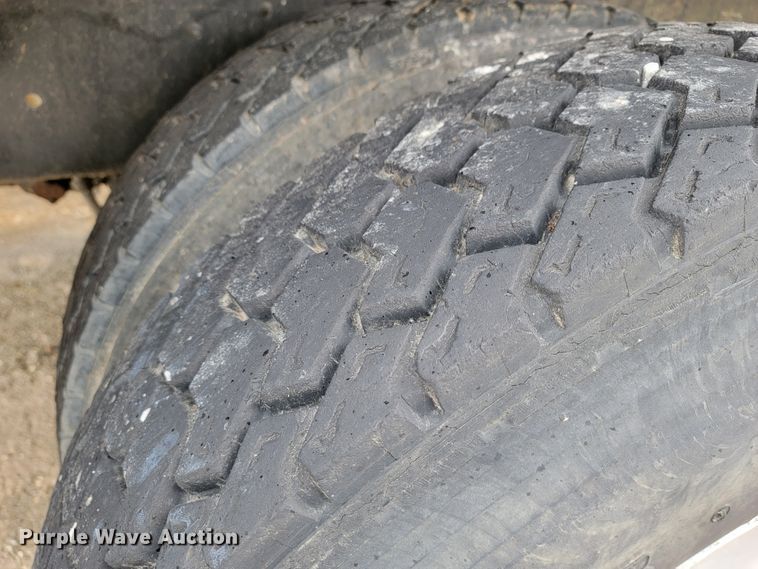 image for item JE9986 1985 International F5070 tow truck