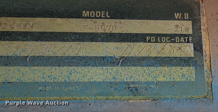 image for item JE9986 1985 International F5070 tow truck