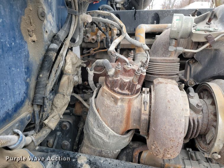 image for item JE9988 2009 Peterbilt 388  semi truck