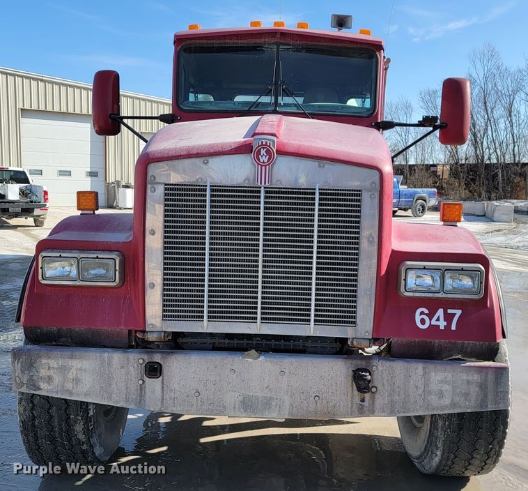 image for item JF9007 2001 Kenworth W900  ready mix truck