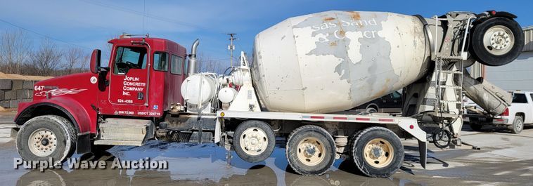 image for item JF9007 2001 Kenworth W900  ready mix truck