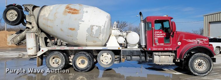 image for item JF9007 2001 Kenworth W900  ready mix truck