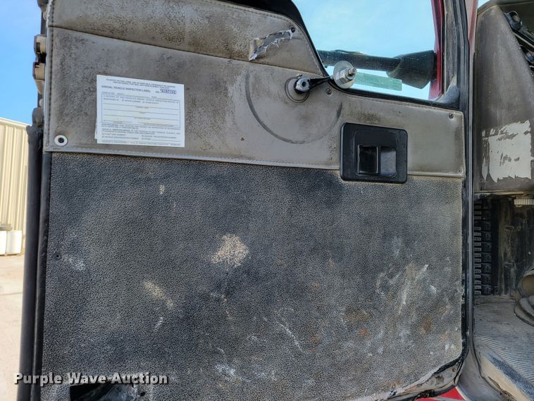 image for item JF9007 2001 Kenworth W900  ready mix truck