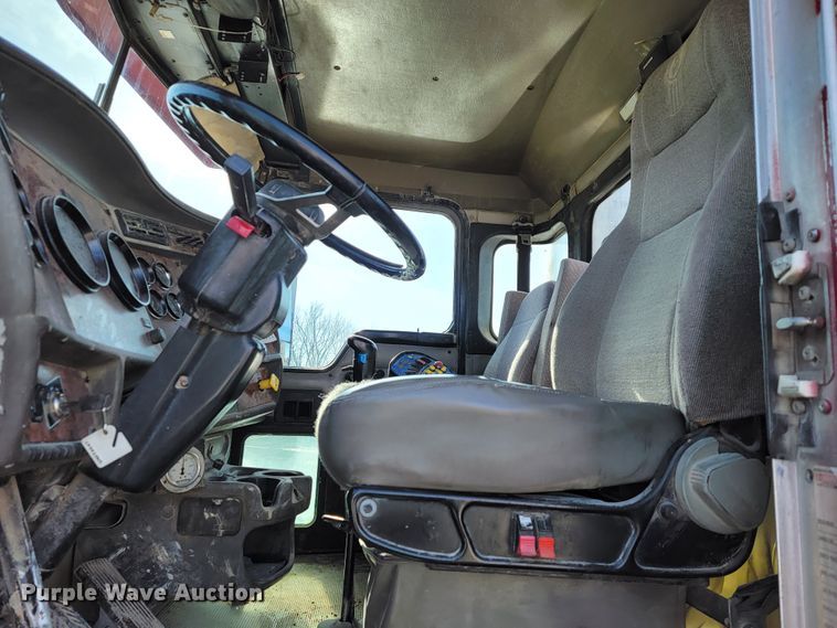 image for item JF9007 2001 Kenworth W900  ready mix truck