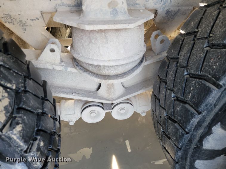 image for item JF9007 2001 Kenworth W900  ready mix truck