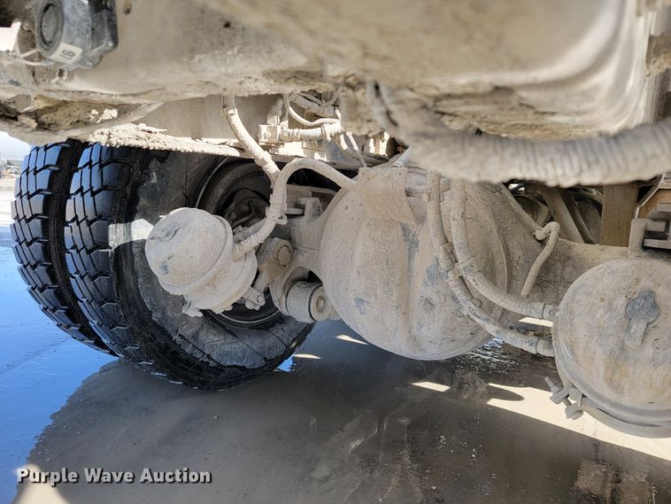 image for item JF9007 2001 Kenworth W900  ready mix truck