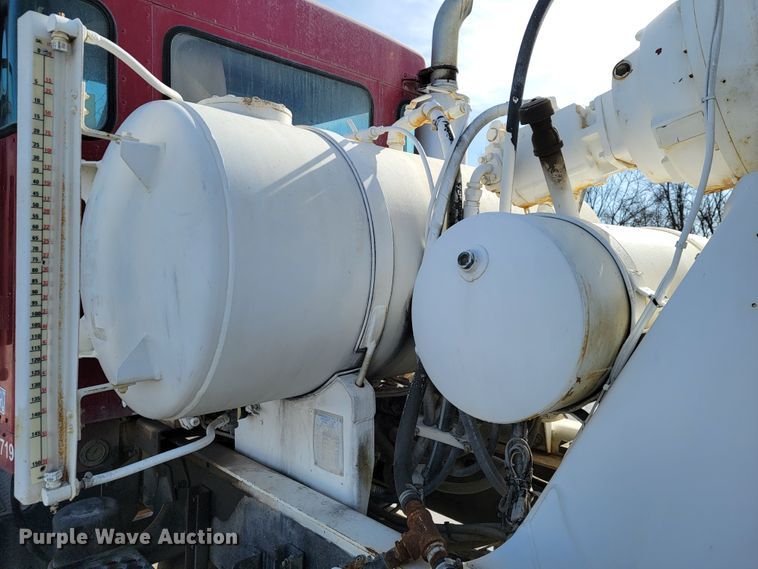 image for item JF9007 2001 Kenworth W900  ready mix truck