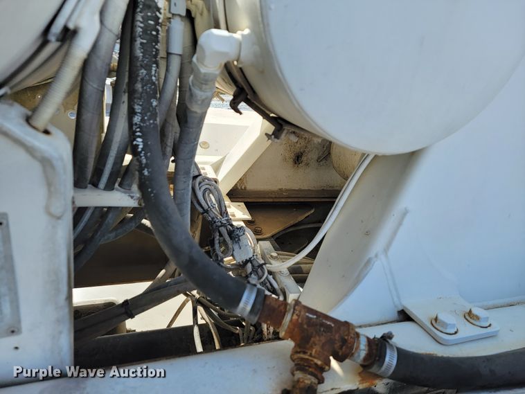 image for item JF9007 2001 Kenworth W900  ready mix truck