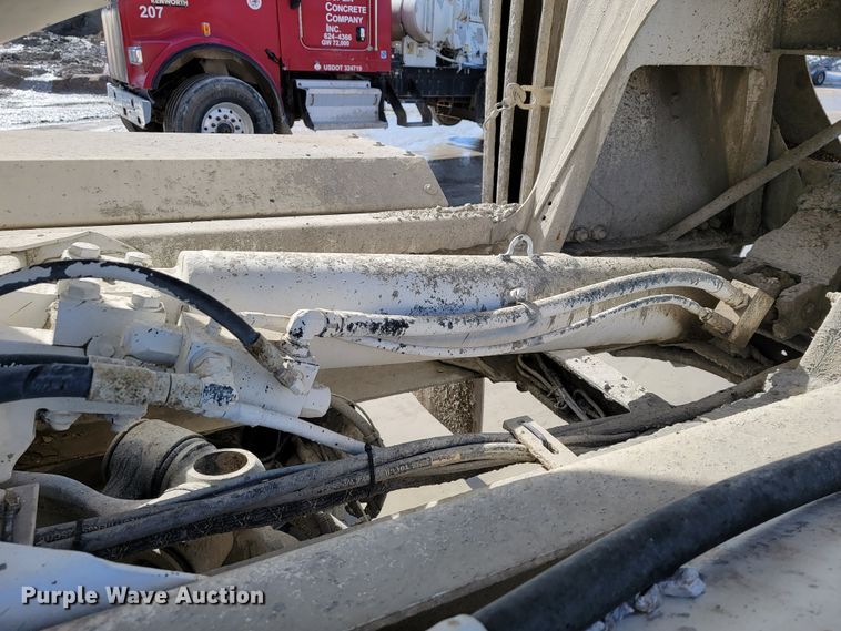 image for item JF9007 2001 Kenworth W900  ready mix truck