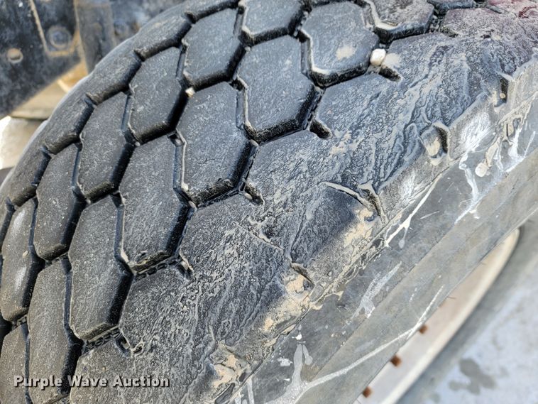 image for item JF9007 2001 Kenworth W900  ready mix truck