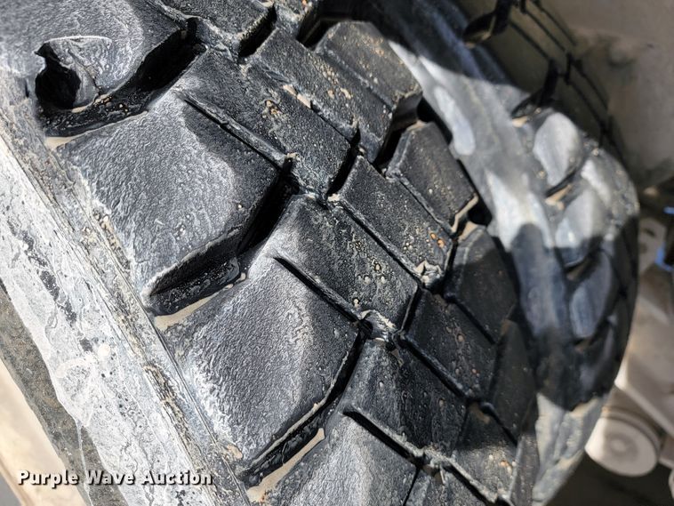 image for item JF9007 2001 Kenworth W900  ready mix truck