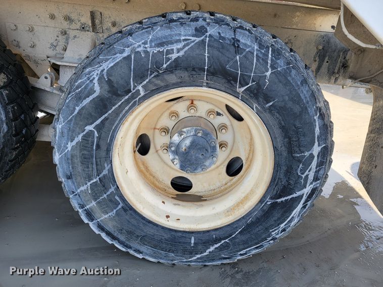 image for item JF9007 2001 Kenworth W900  ready mix truck