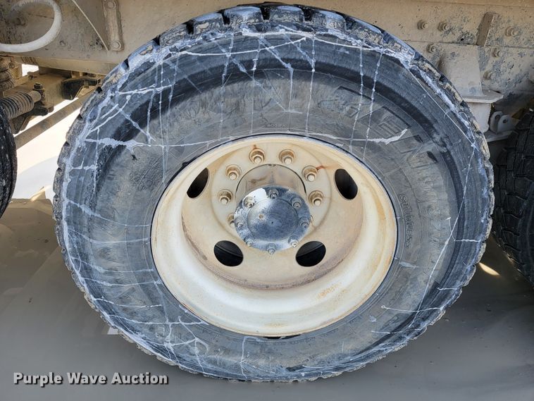 image for item JF9007 2001 Kenworth W900  ready mix truck