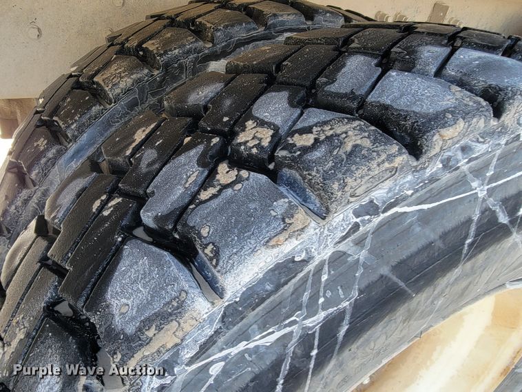 image for item JF9007 2001 Kenworth W900  ready mix truck