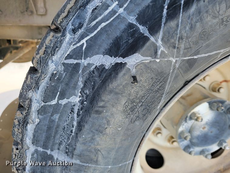 image for item JF9007 2001 Kenworth W900  ready mix truck