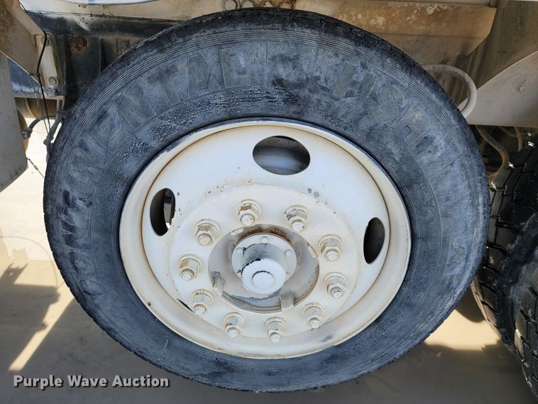 image for item JF9007 2001 Kenworth W900  ready mix truck