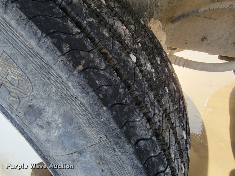 image for item JF9007 2001 Kenworth W900  ready mix truck