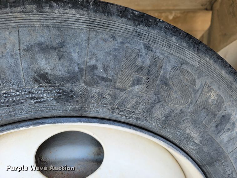 image for item JF9007 2001 Kenworth W900  ready mix truck