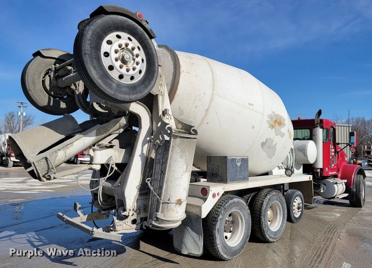 image for item JF9008 2007 Kenworth W900B  ready mix truck