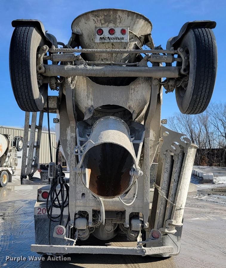 image for item JF9008 2007 Kenworth W900B  ready mix truck