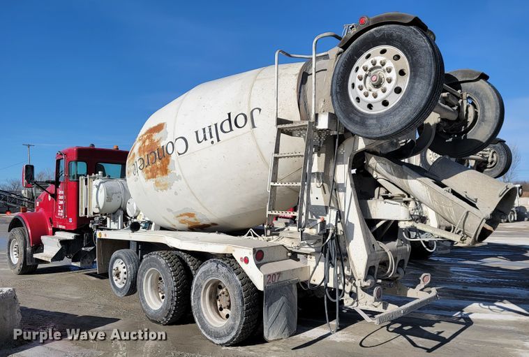 image for item JF9008 2007 Kenworth W900B  ready mix truck