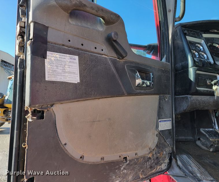 image for item JF9008 2007 Kenworth W900B  ready mix truck