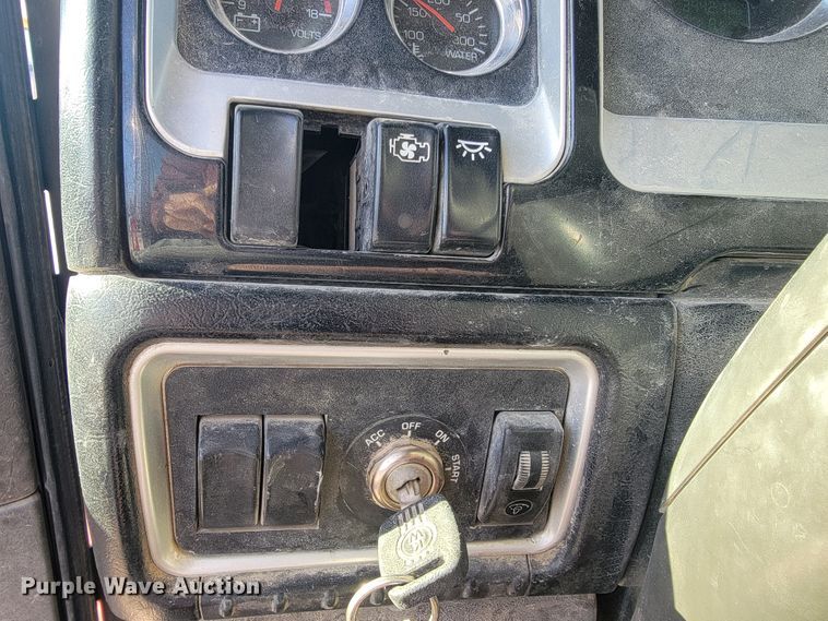 image for item JF9008 2007 Kenworth W900B  ready mix truck