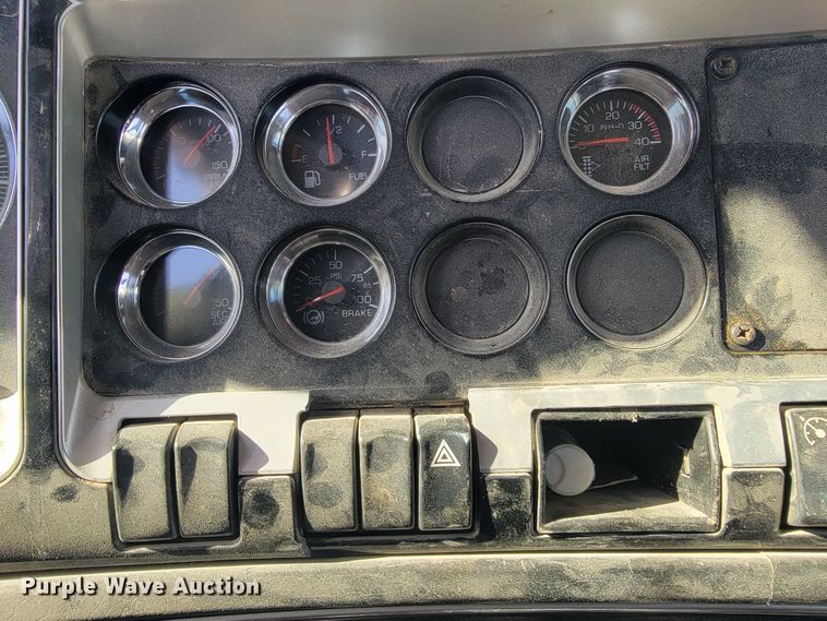 image for item JF9008 2007 Kenworth W900B  ready mix truck