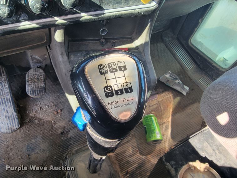 image for item JF9008 2007 Kenworth W900B  ready mix truck