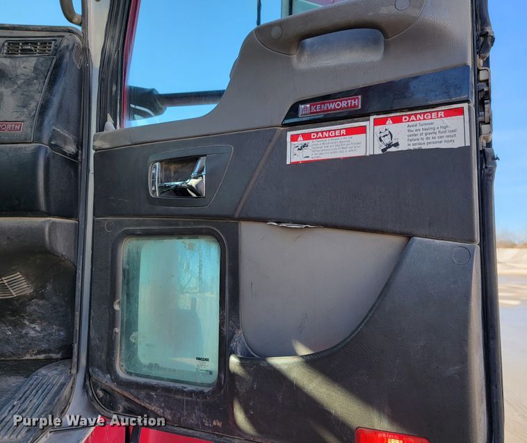 image for item JF9008 2007 Kenworth W900B  ready mix truck