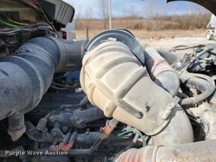 image for item JF9008 2007 Kenworth W900B  ready mix truck