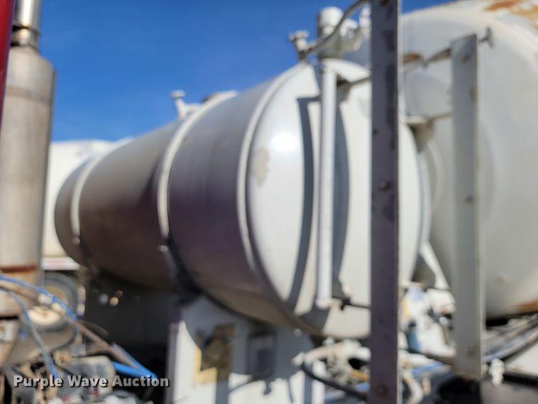 image for item JF9008 2007 Kenworth W900B  ready mix truck