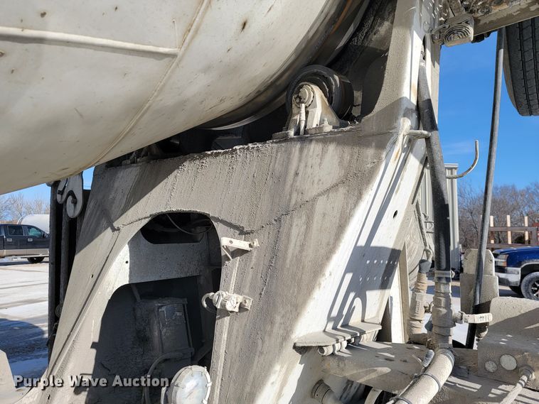 image for item JF9008 2007 Kenworth W900B  ready mix truck