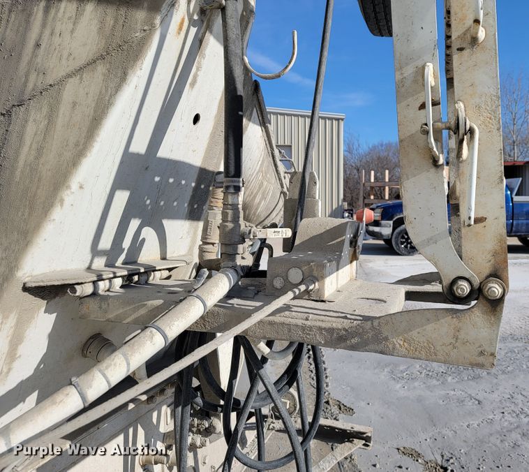 image for item JF9008 2007 Kenworth W900B  ready mix truck