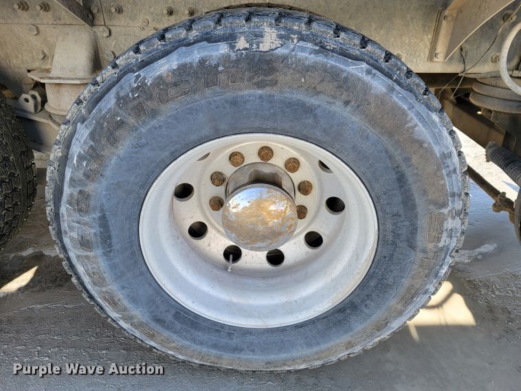 image for item JF9008 2007 Kenworth W900B  ready mix truck