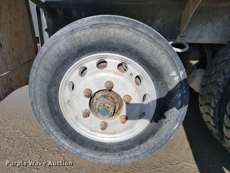 image for item JF9008 2007 Kenworth W900B  ready mix truck