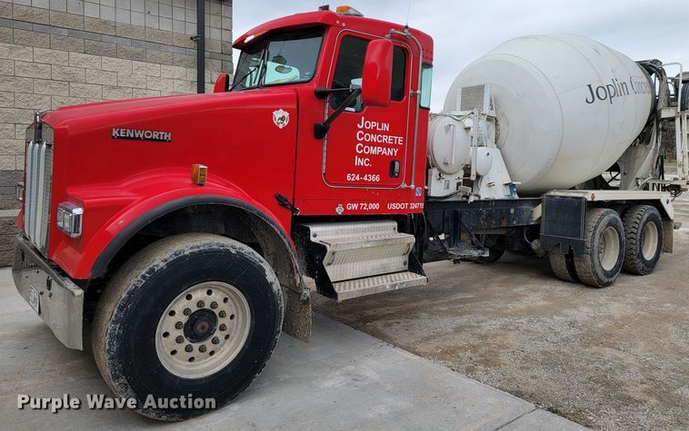 image for item JF9010 2007 Kenworth W900  ready mix truck