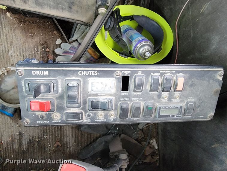 image for item JF9010 2007 Kenworth W900  ready mix truck