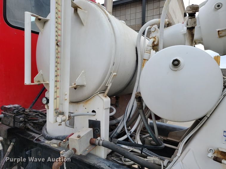 image for item JF9010 2007 Kenworth W900  ready mix truck