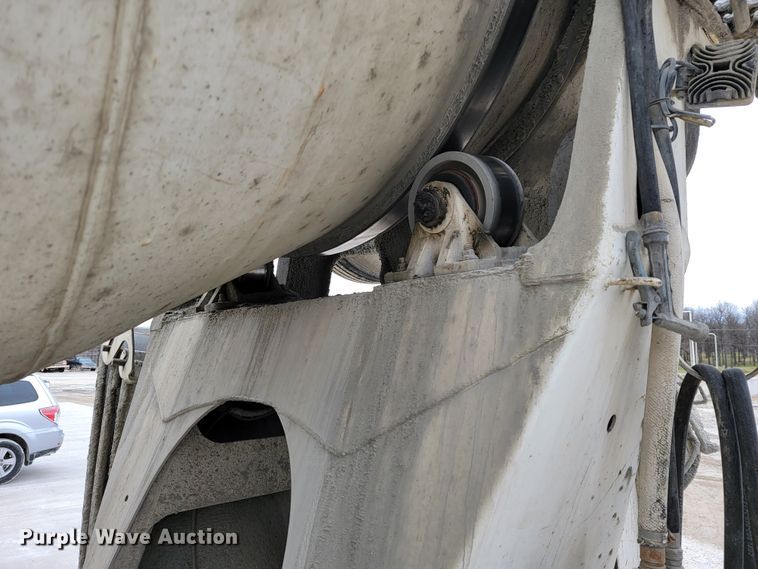 image for item JF9010 2007 Kenworth W900  ready mix truck