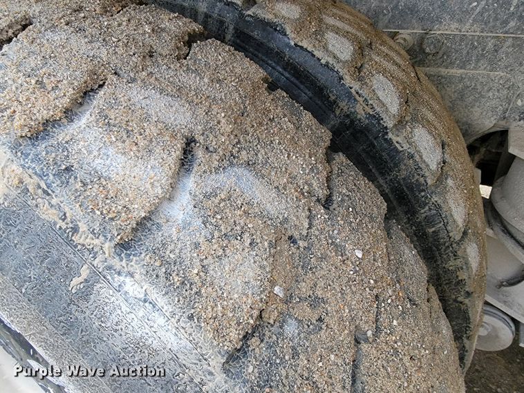 image for item JF9010 2007 Kenworth W900  ready mix truck