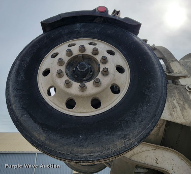 image for item JF9010 2007 Kenworth W900  ready mix truck