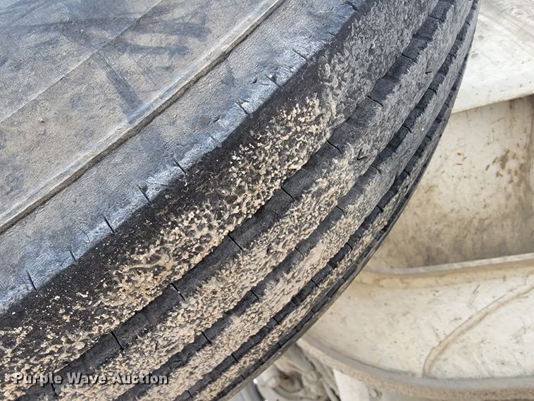 image for item JF9010 2007 Kenworth W900  ready mix truck