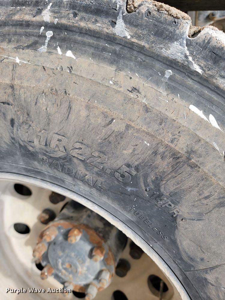 image for item JF9010 2007 Kenworth W900  ready mix truck