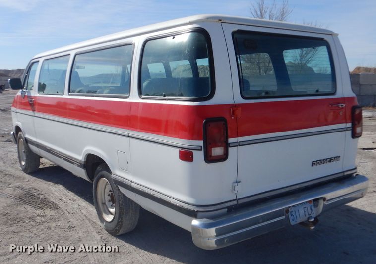 image for item LJ9837 1991 Dodge Ram Wagon 350  van
