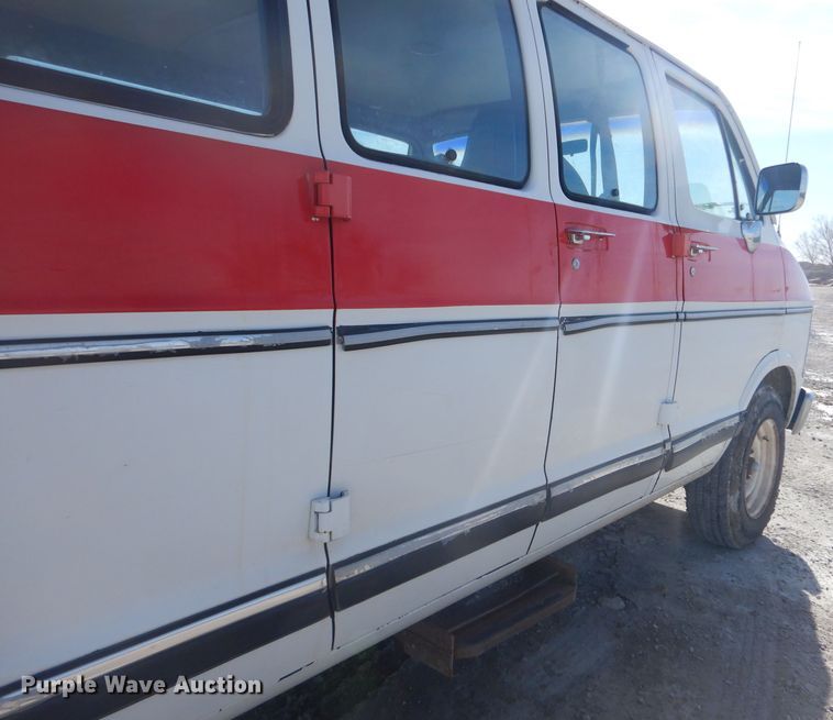 image for item LJ9837 1991 Dodge Ram Wagon 350  van