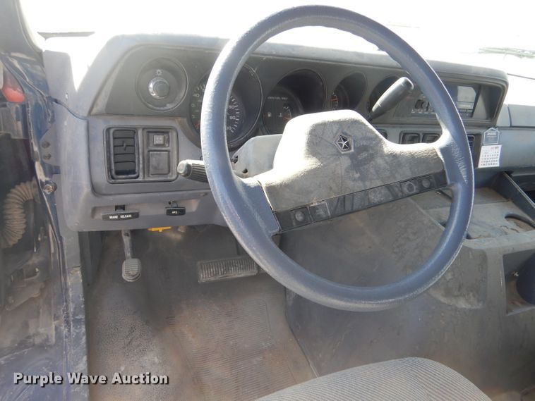 image for item LJ9837 1991 Dodge Ram Wagon 350  van