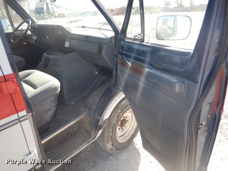 image for item LJ9837 1991 Dodge Ram Wagon 350  van